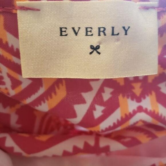 Everly Women's Red Aztec Print Dress size L V-Neck faux wrap 3/4 Sleeve - Picture 6 of 8